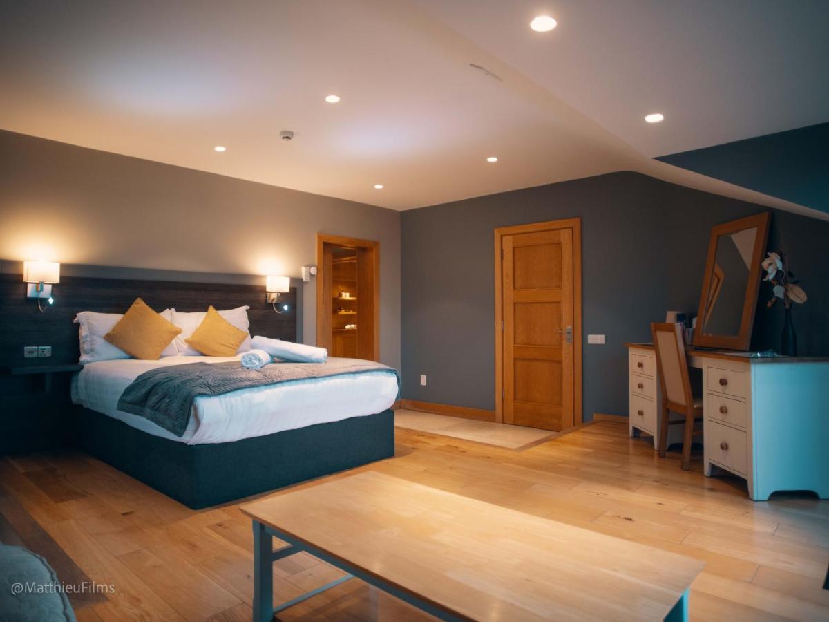 Fab View (Adults Only) Hotel Dingle Bagian luar foto