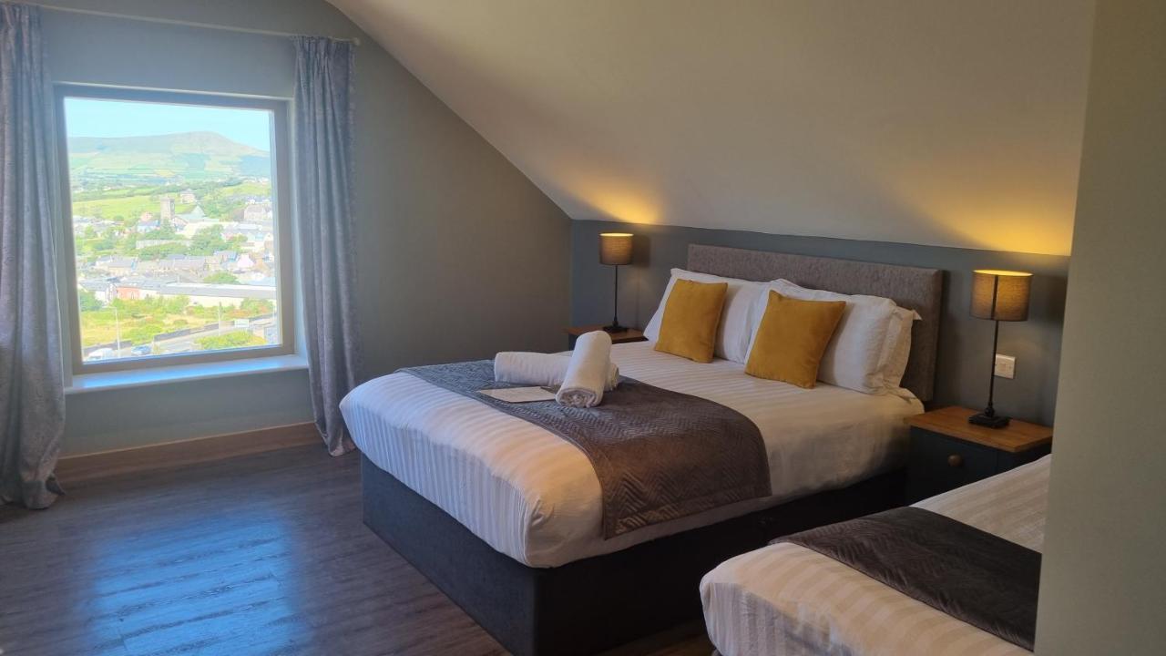 Fab View (Adults Only) Hotel Dingle Bagian luar foto