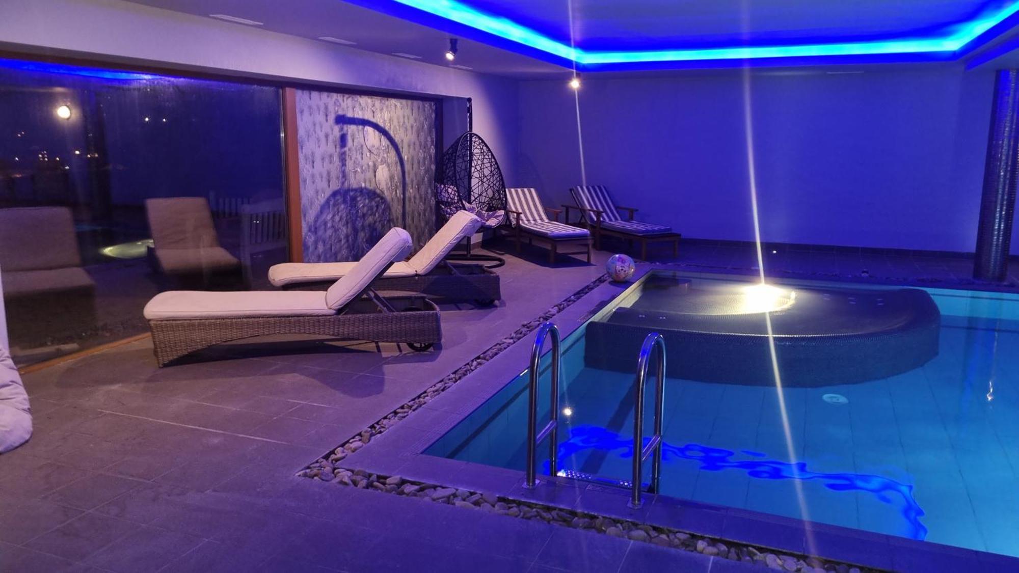 Fab View (Adults Only) Hotel Dingle Bagian luar foto
