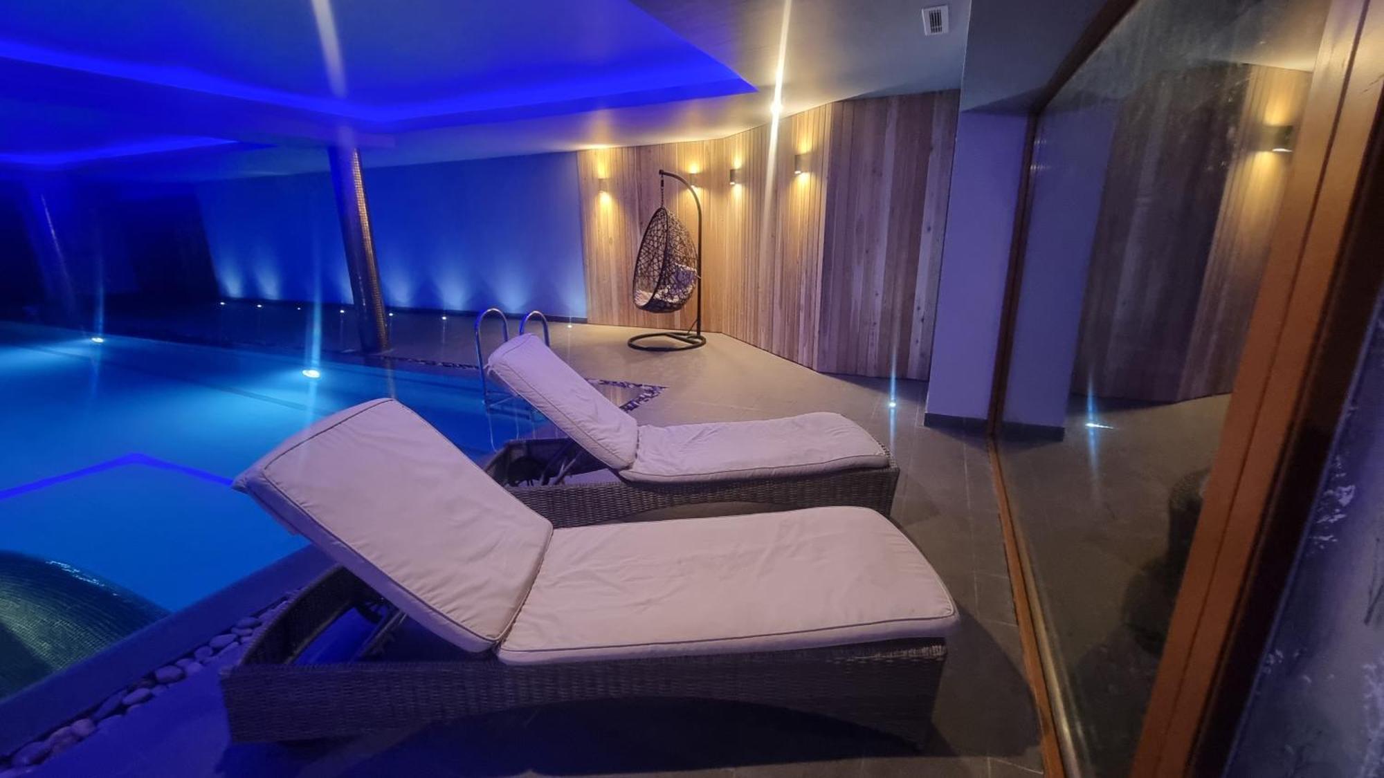 Fab View (Adults Only) Hotel Dingle Bagian luar foto