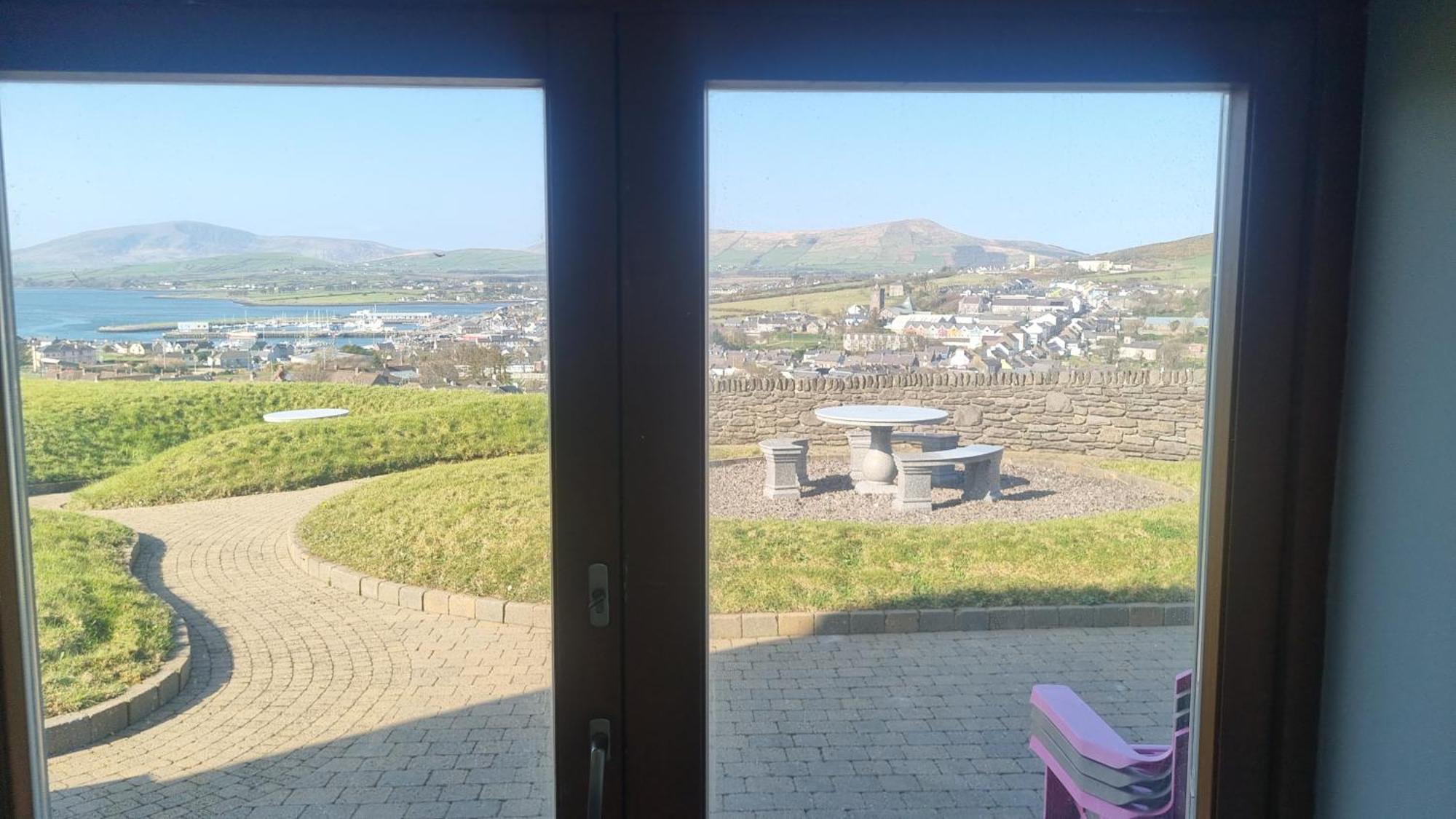 Fab View (Adults Only) Hotel Dingle Ruang foto