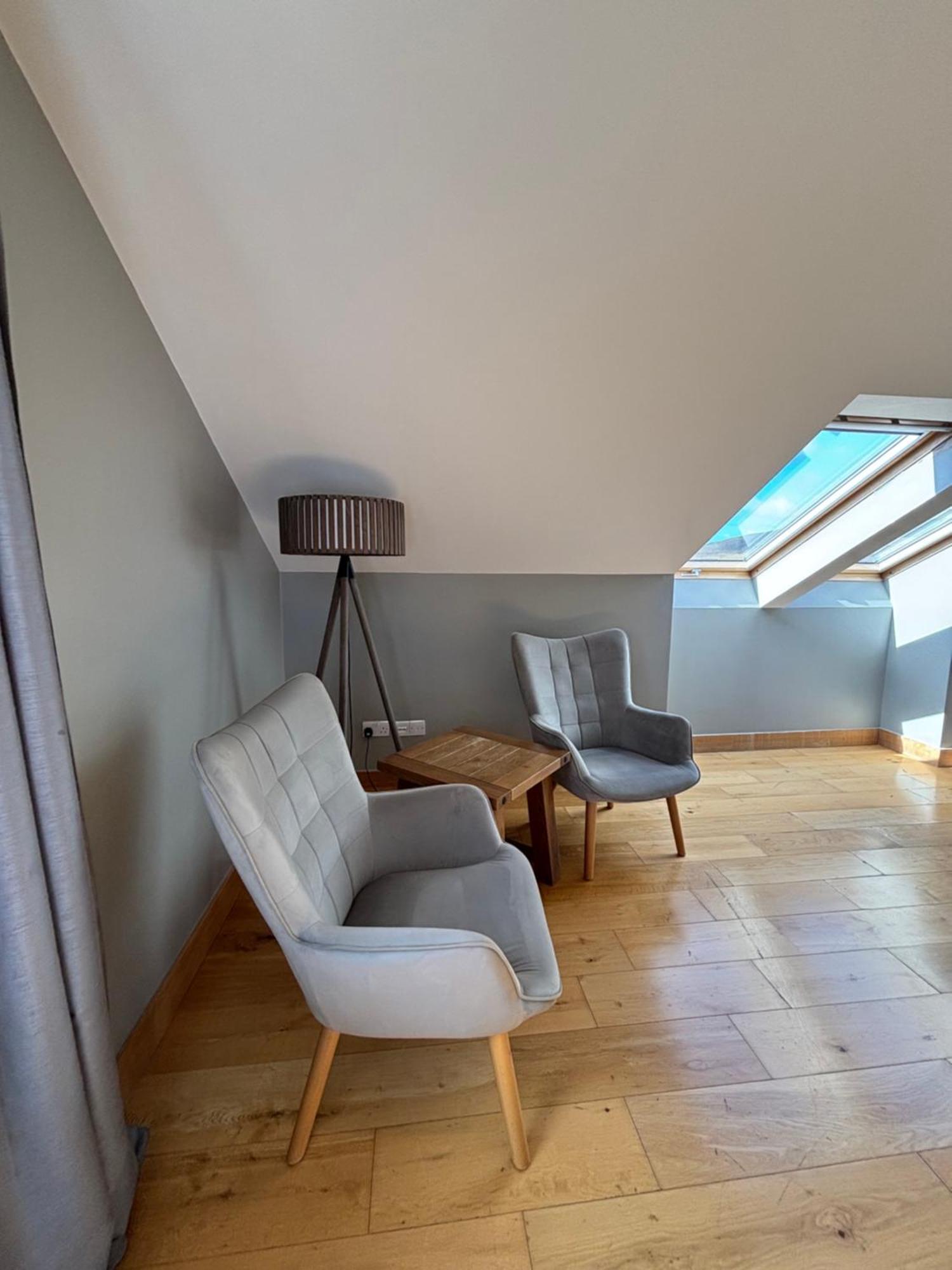 Fab View (Adults Only) Hotel Dingle Bagian luar foto